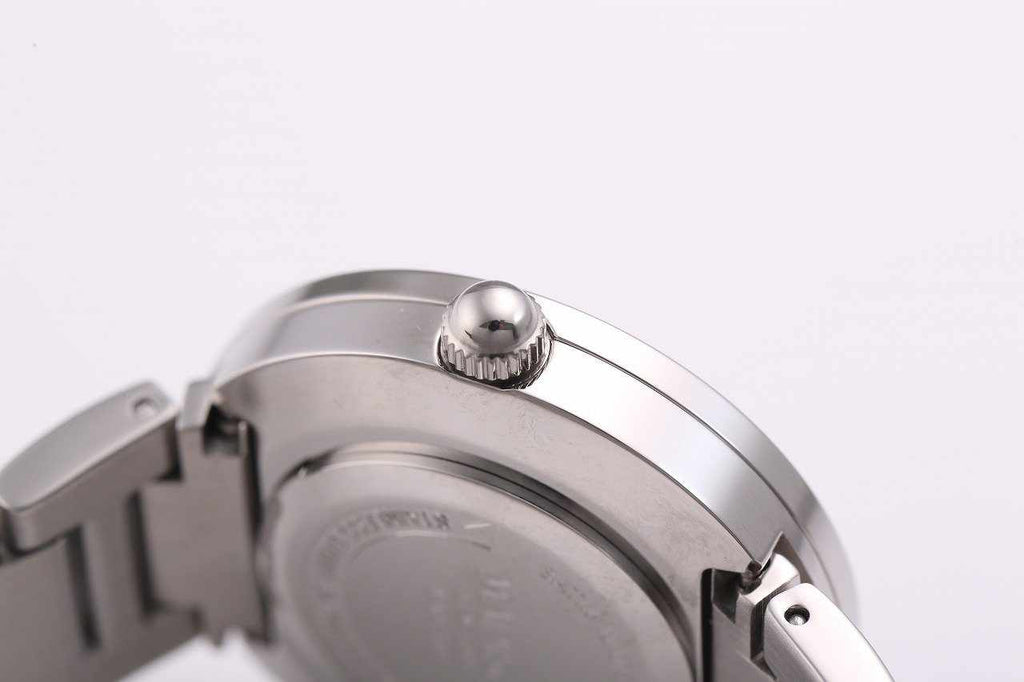 マディソンニューヨーク 腕時計 モンロー MA012003-3 裏ぶた画像
